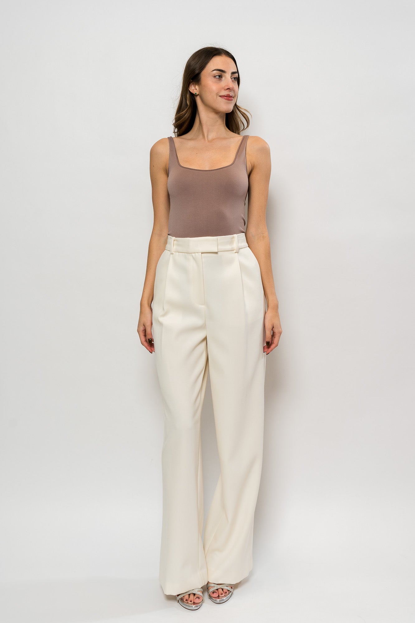 Novia Pant