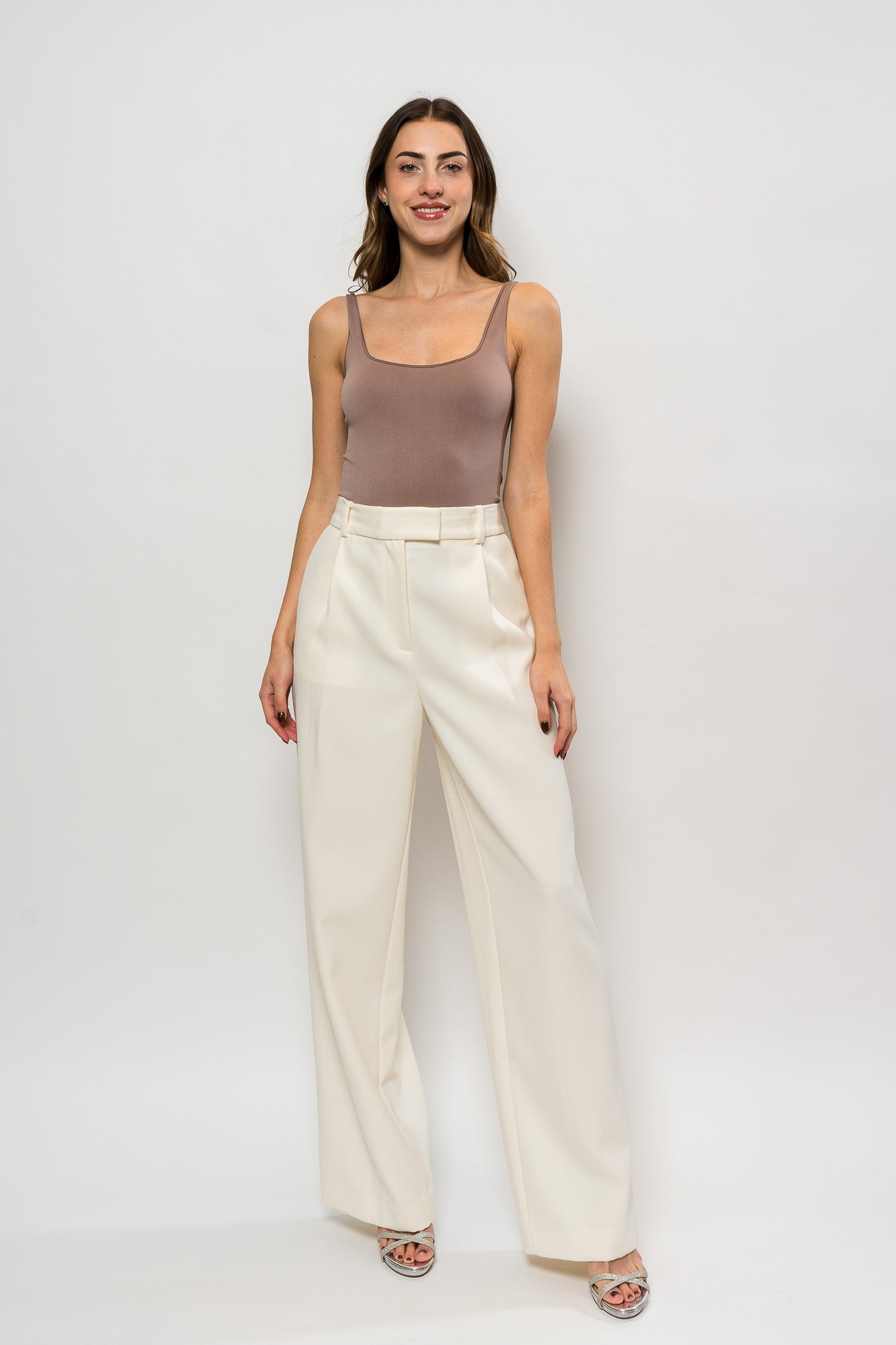 Novia Pant