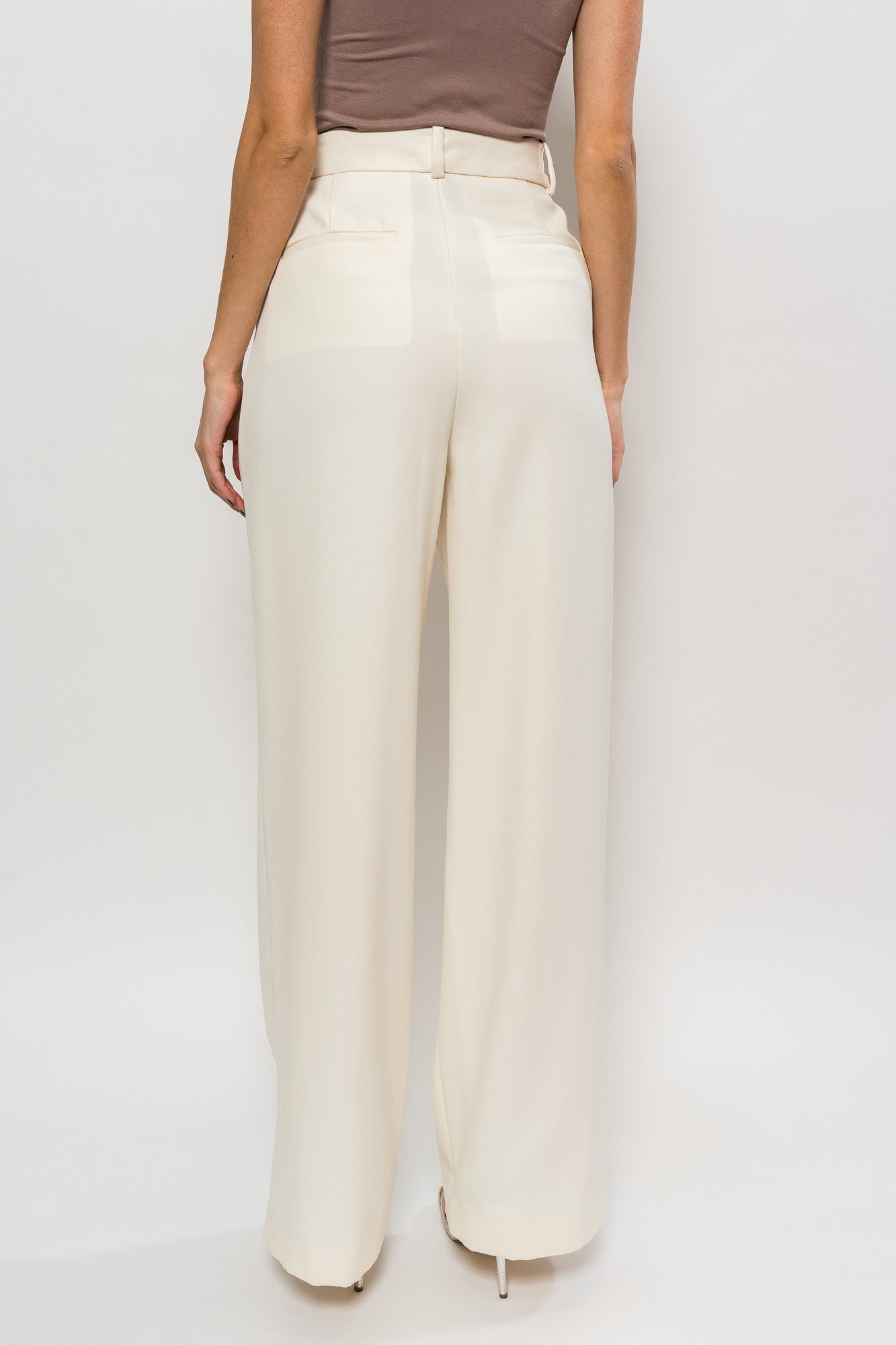 Novia Pant