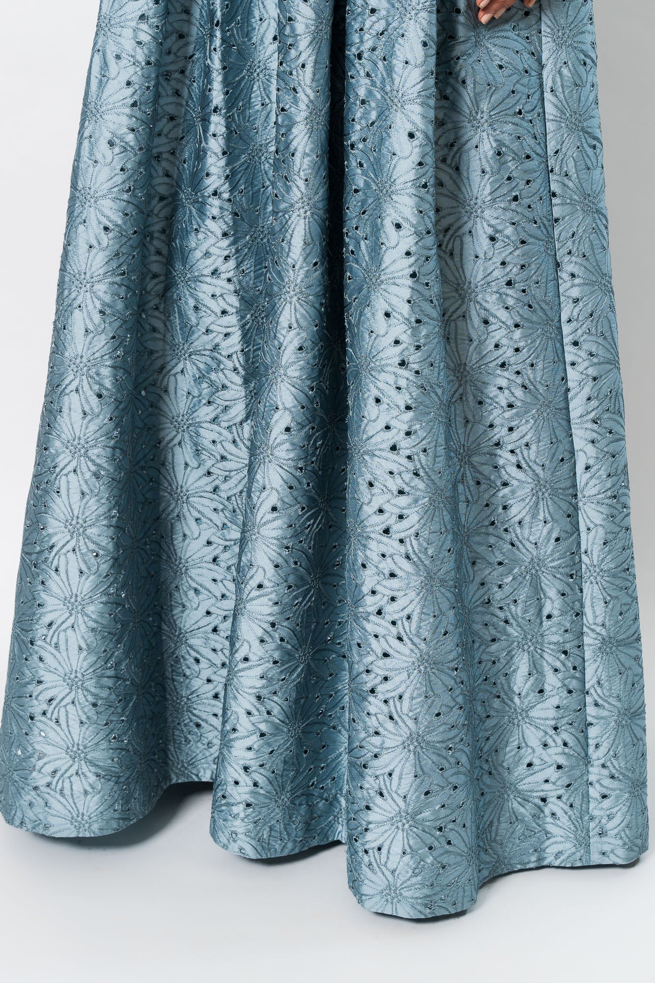 Eyelet