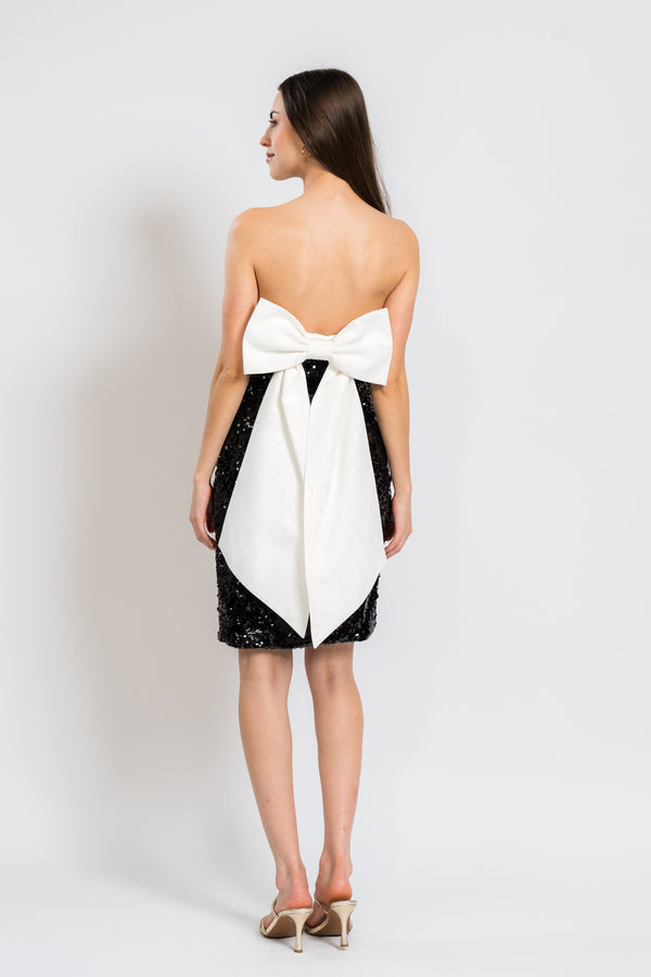Alice + Olivia
