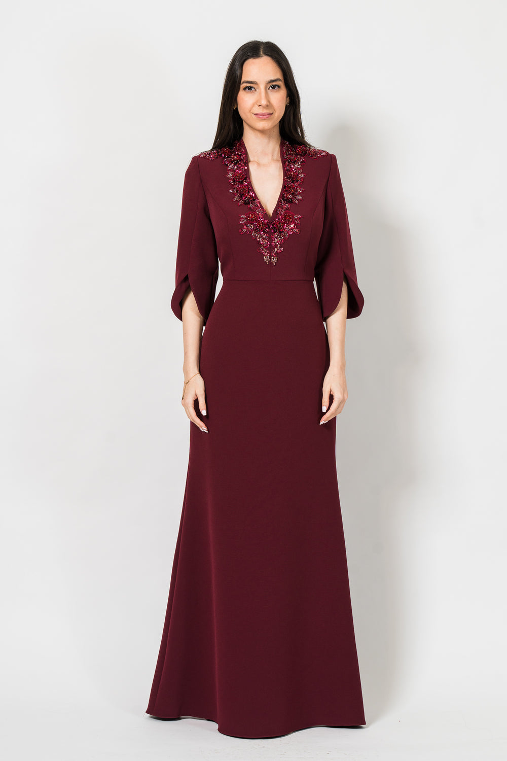 Plunge-Neck