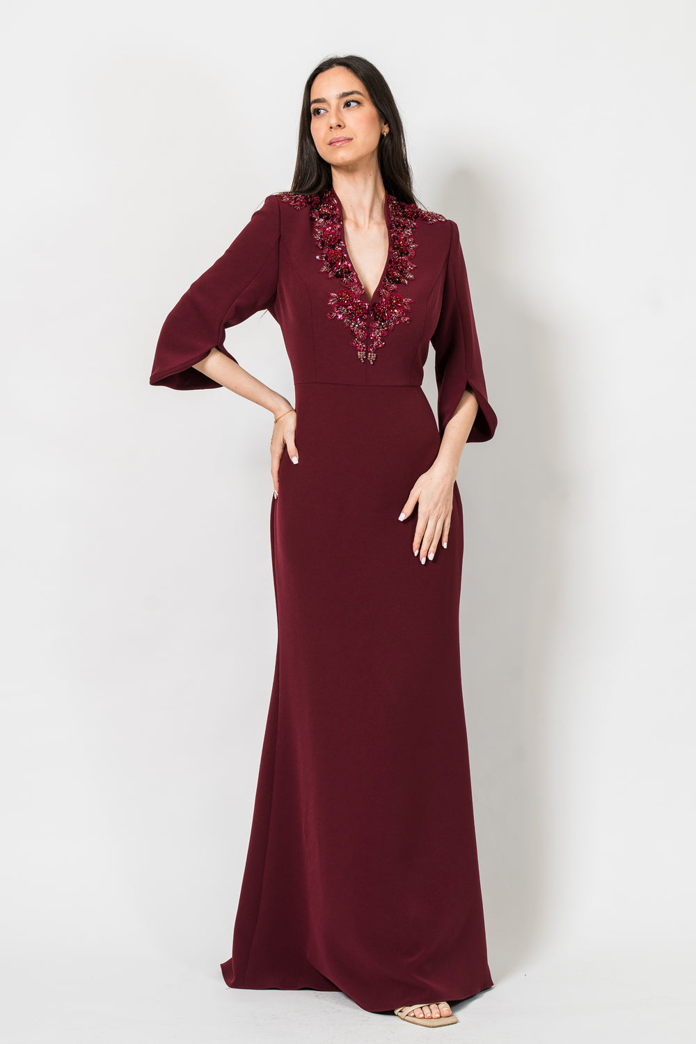 Plunge-Neck