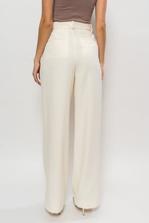 Novia Pant